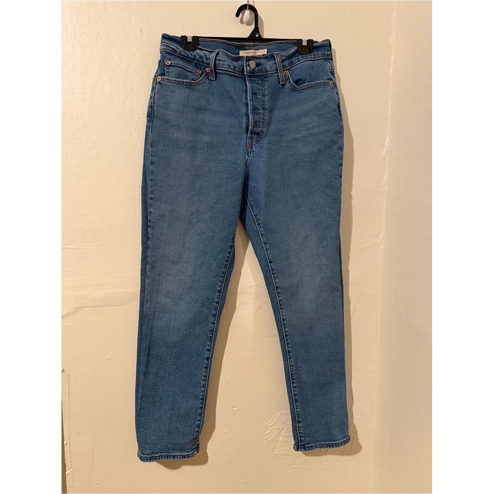 Levi's Women's Wedgie Straight Jeans